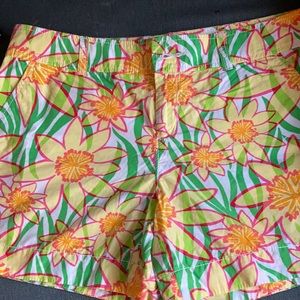 Lilly Pulitzer short size 10 sunflower design